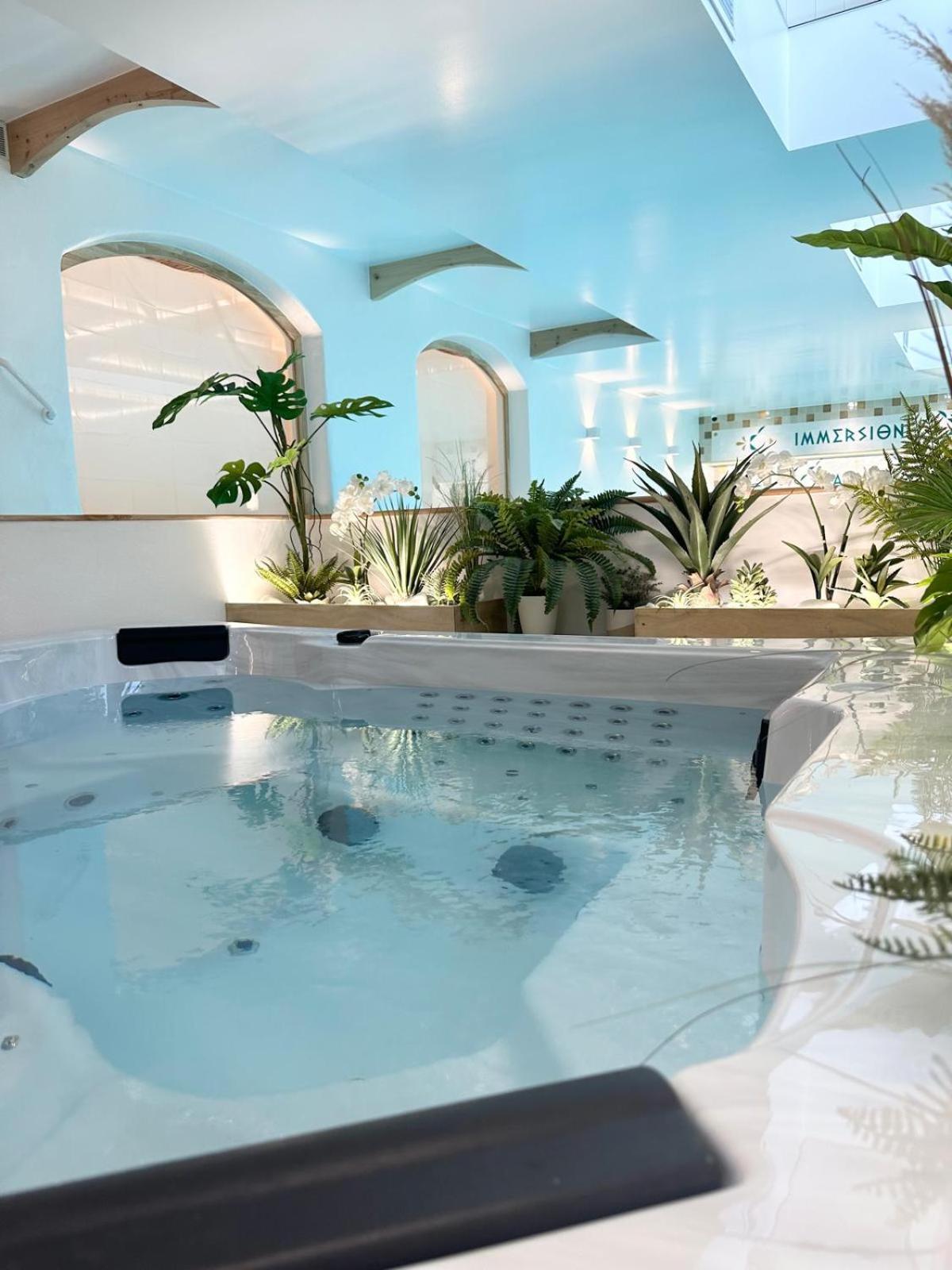 Appart'Hotel & Spa "Les Voiles" Le Ouessant Carnac Exterior photo